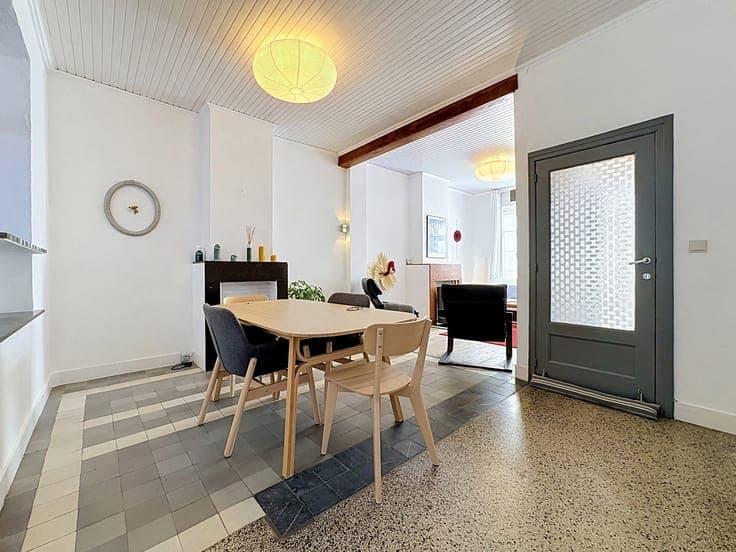 Charming house with 2 bedrooms + office/dressing room and ga