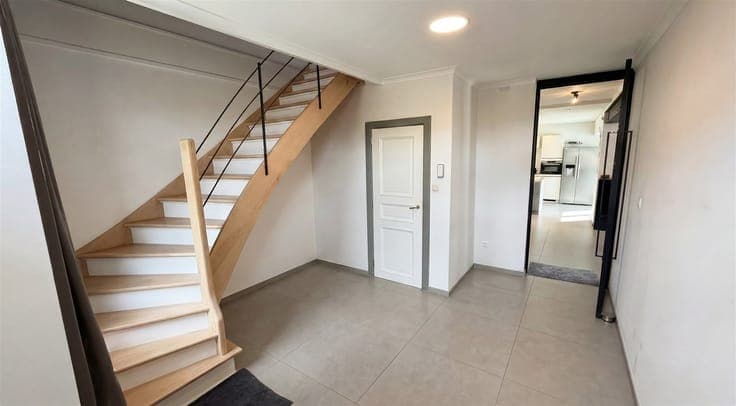 Exclusive domain for sale Ready-to-move-in private residence