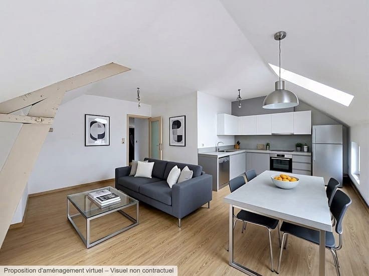 400 m² mixed-use building with strong potential