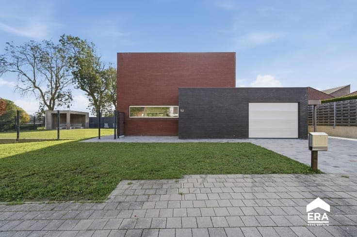 Detached house with garden in Poperinge