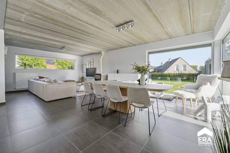 Detached house with garden in Poperinge