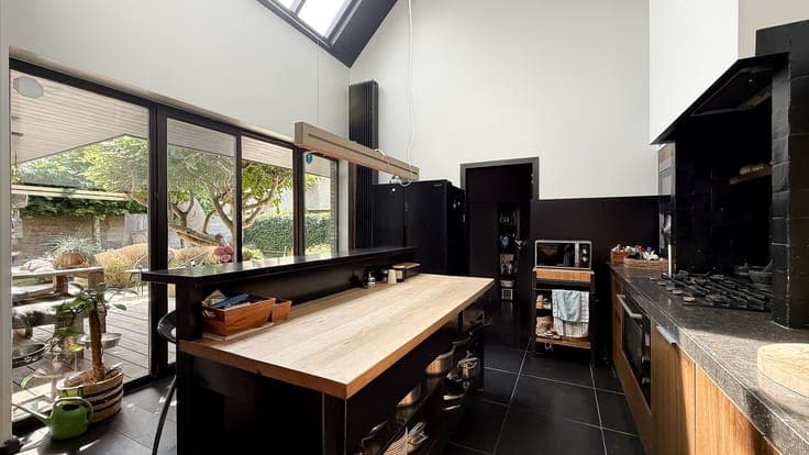 Architectural villa - perfect for a freelancer - located in