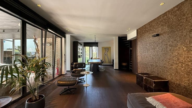 Architectural villa - perfect for a freelancer - located in