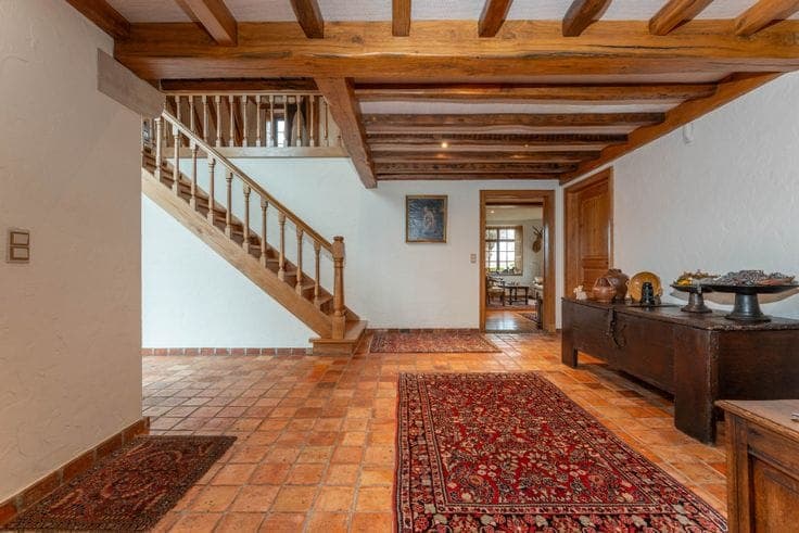 Authentic square farmhouse in the rural Oosterzele