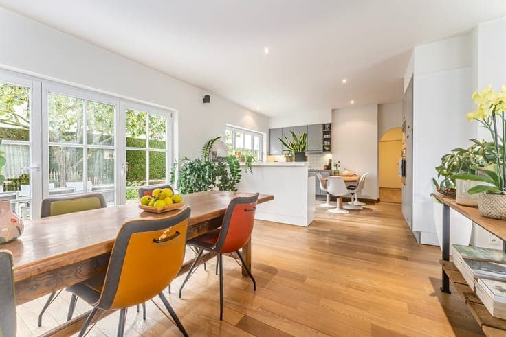 Rustig gelegen villa op een mooi perceel van 866 m² in Ro...
