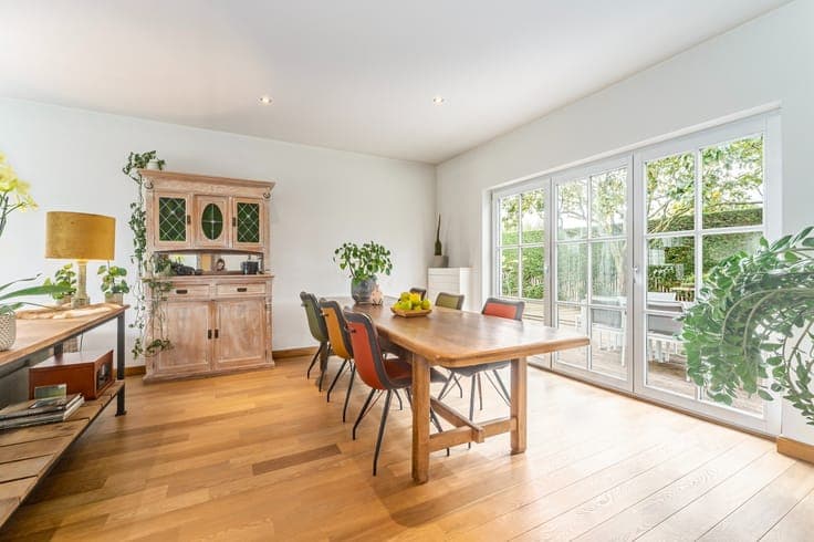Rustig gelegen villa op een mooi perceel van 866 m² in Ro...
