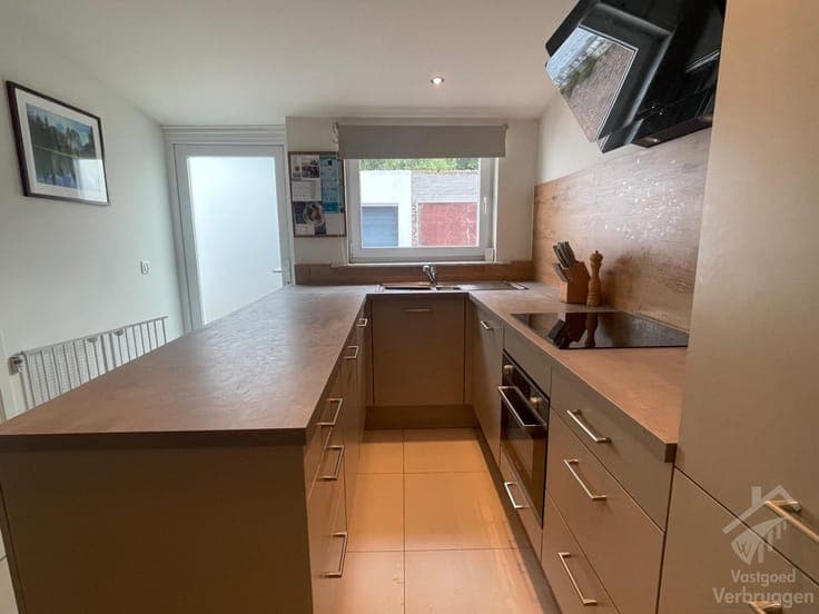 Gerenoveerde woning met garage op lijfrente