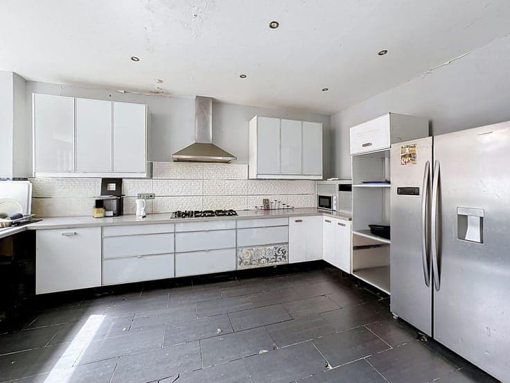 3-Bedroom House with Spacious Layout and Great Potential