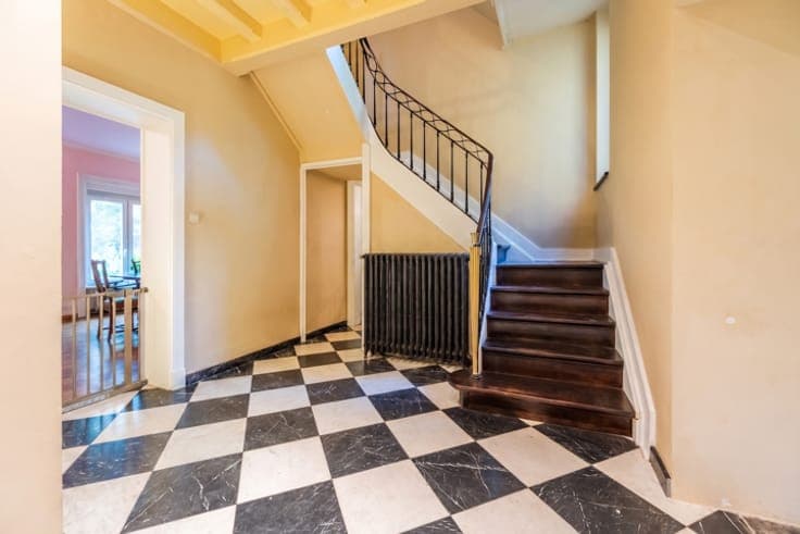Character property on approx. 45 ares,