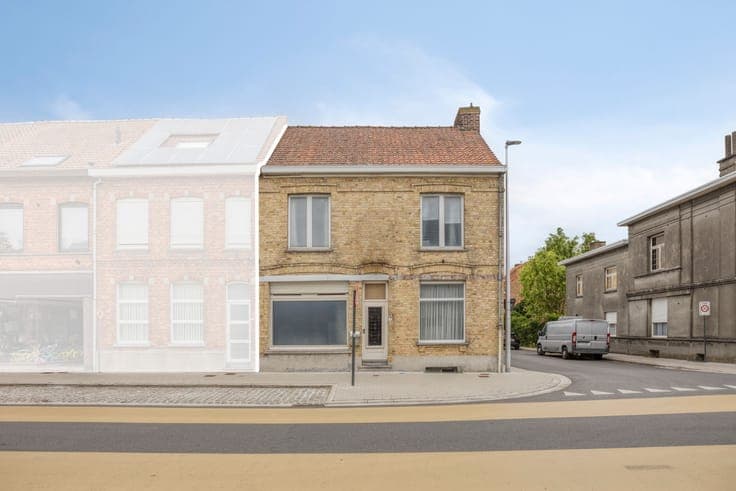 Ruime halfopen woning met 4 slaapkamers, garage, 24 zonne...