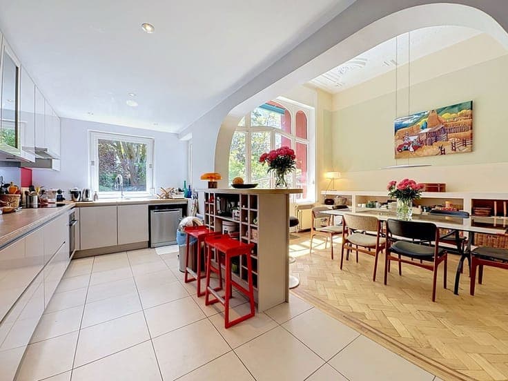 Place Brugmann | Beaux-Arts-style mansion