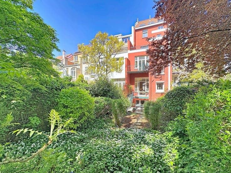 Place Brugmann | Beaux-Arts-style mansion