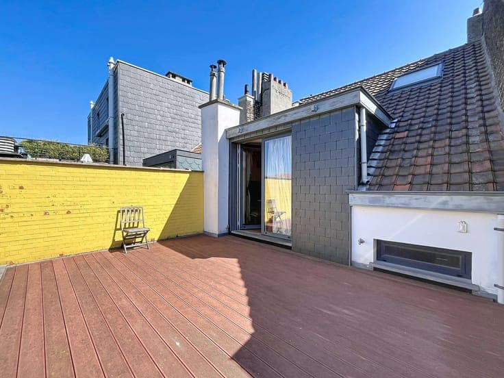 MAISON DE MAITRE DE ± 350M² AVEC JARDIN, TERRASSES ET GARAGE