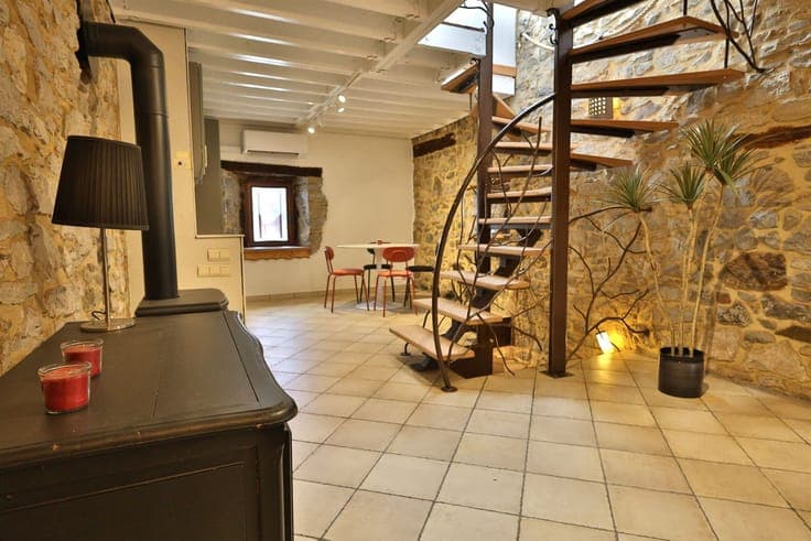 House/gîte - for sale - 2 bedrooms and garden (not attached)