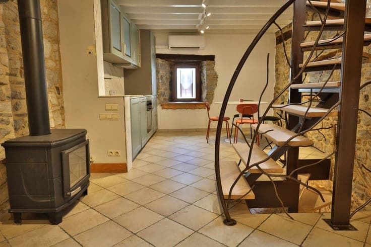 House/gîte - for sale - 2 bedrooms and garden (not attached)