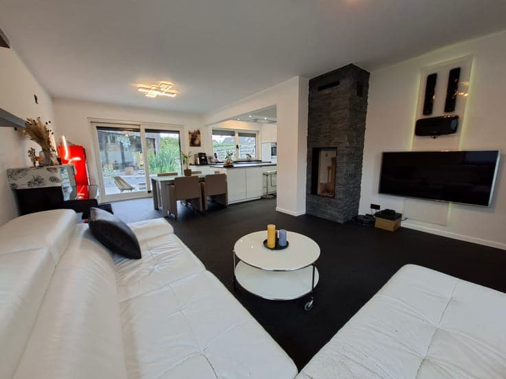 Ready-to-move-in family home - Starting price: €534.000