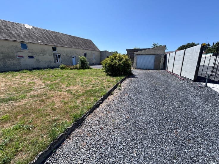 House in Quevy-le-Grand