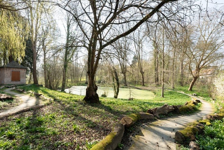 For sale in Meise: a cosy, semi-detached starter home.