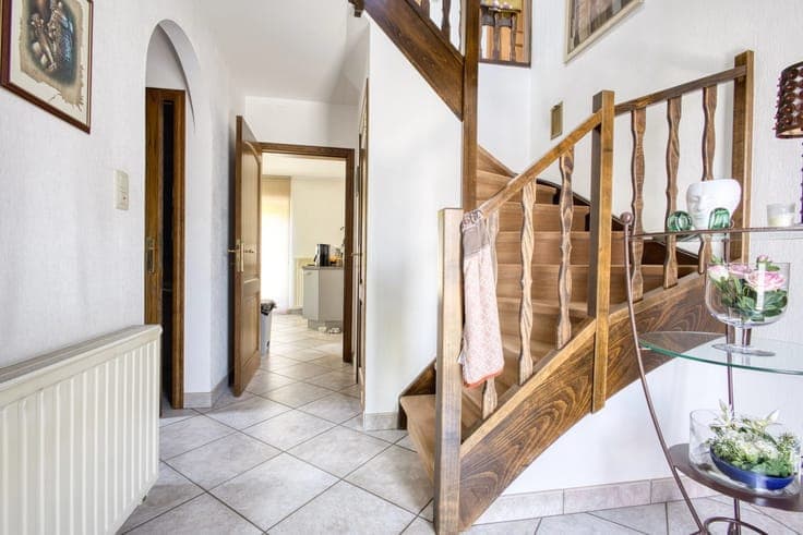 Charming 3-Bedroom Family Home in Wavre with Modern Features