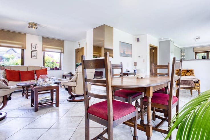 Charming 3-Bedroom Family Home in Wavre with Modern Features
