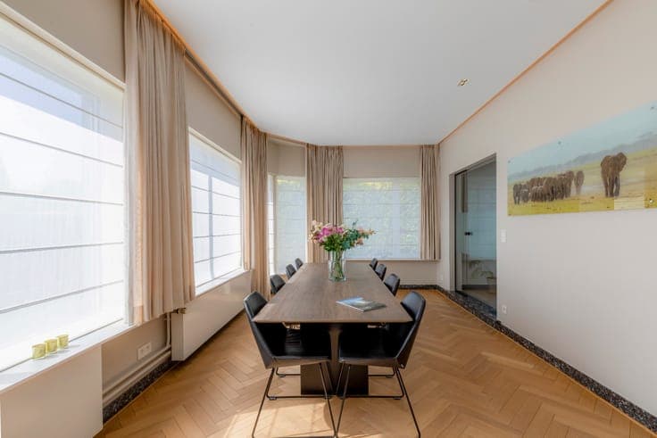 Karaktervolle architectenwoning met bureel in het centrum