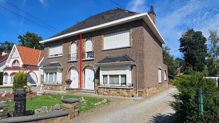 Woning van 197m² op een perceel van 8 are