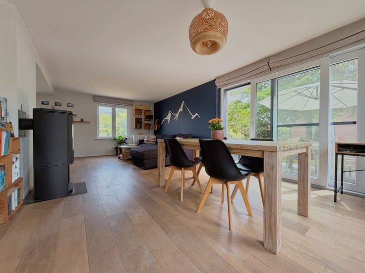 Instapklare, lichtrijke woning (3 slpks) + zonnige tuin