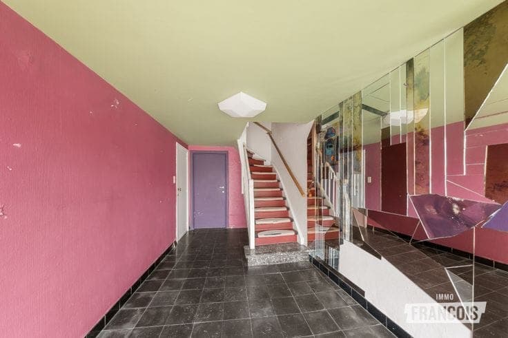 Renovation Property with Great Potential Near the Centre of…