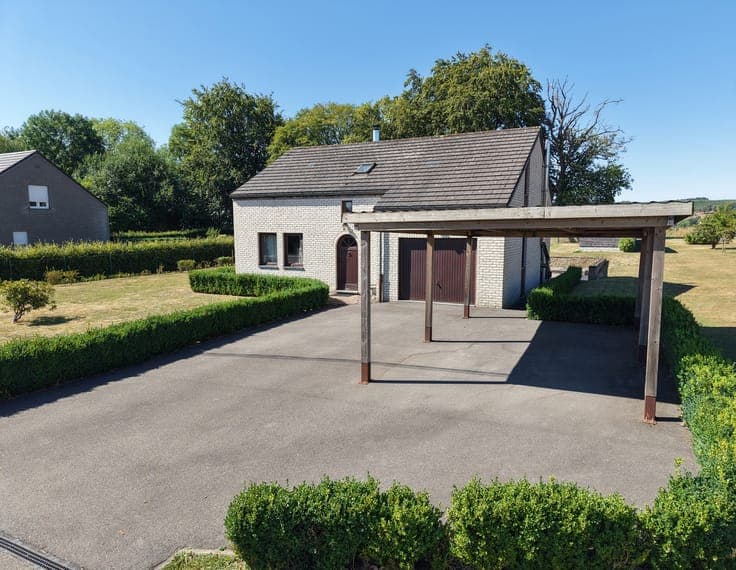 House in Manhay