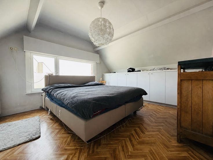 Woning met potentieel in Zerkegem – 20 zonnepanelen & nie...