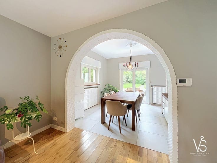 MAGNIFICENT CHARMING VILLA WITH 4 BEDROOMS AND GARDEN!