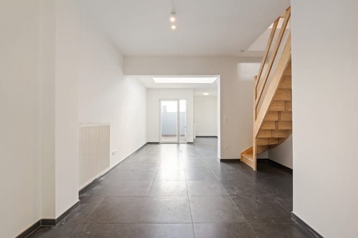 Move-in ready home with 3 bedrooms and terrace in Aalst