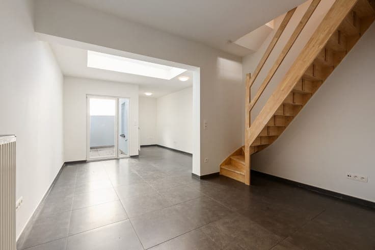Move-in ready home with 3 bedrooms and terrace in Aalst
