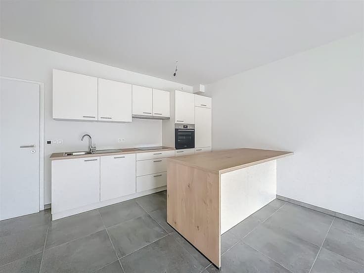 SUPERBES MAISONS "CLE SUR PORTE"