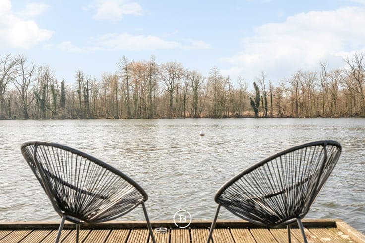 Lake House