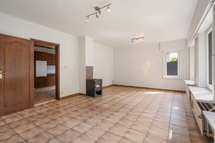 Charmante open bebouwing met 2 slaapkamers, ruime zolder ...