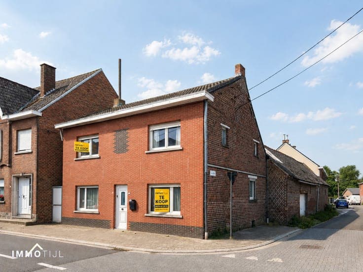 House in Lede