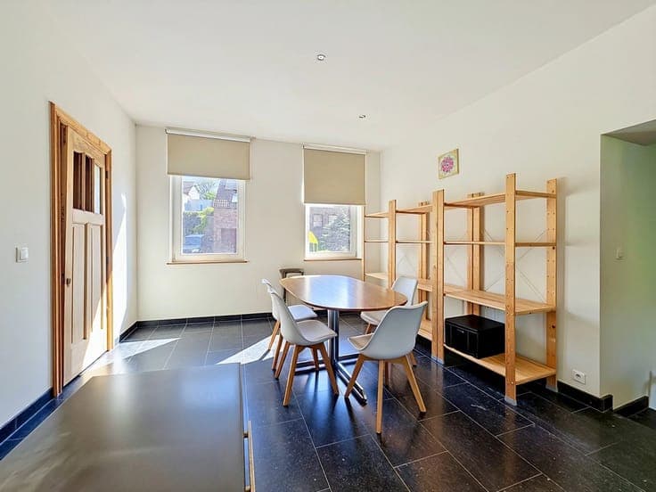 Spacious 6-Bedroom Apartment in Orp-Jauche