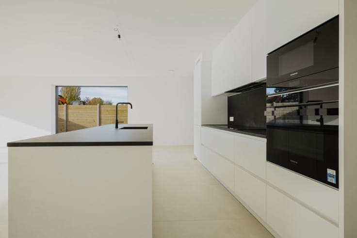 Modern new house with south facing garden in Zottegem