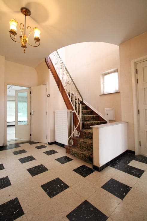 charming big villa in very quite neigbourhood!
