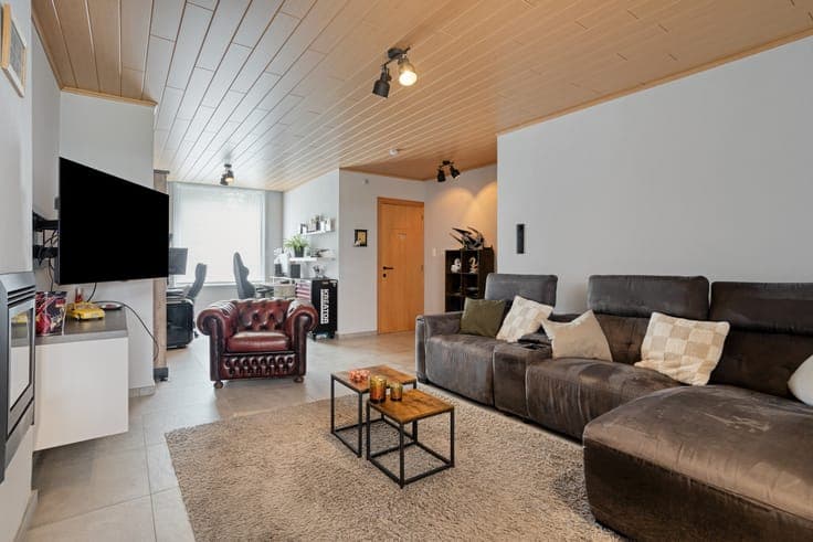 Ready to move in 3 bedroom house with city garden in Heule