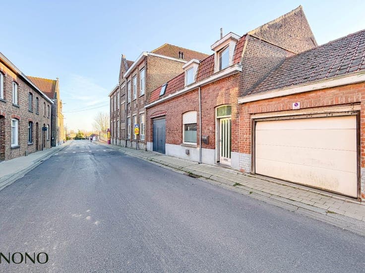 House in Mesen