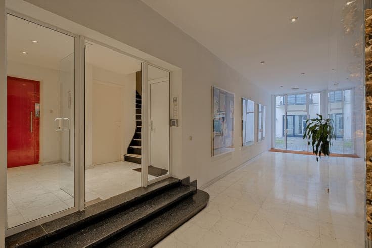 Châtelain: Beautiful 3 bedrooms house, courtyard and terrace