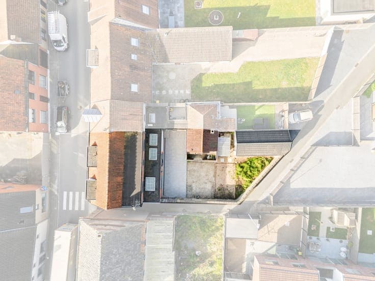 Semi-detached home with garage in Markegem