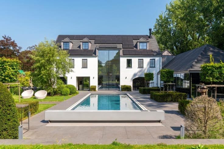 District 7 Fountains - modern house of 2022