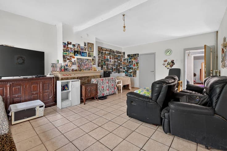 Spacious family home in need of renovation in Stene, Oste...