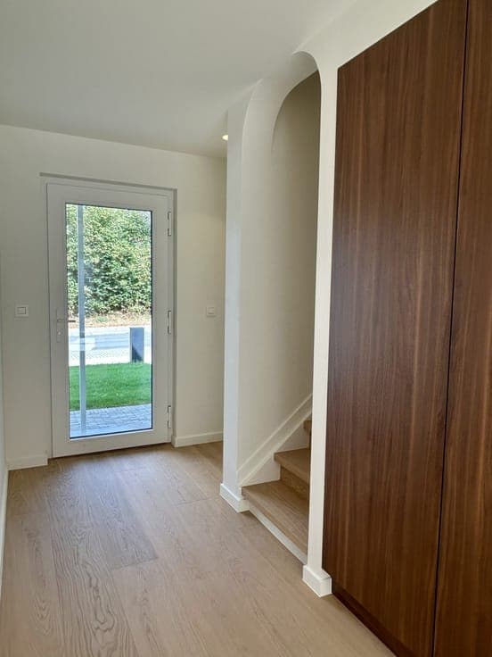 Volledig gerenoveerde villa met EPC A in gegeerde wijk Te...