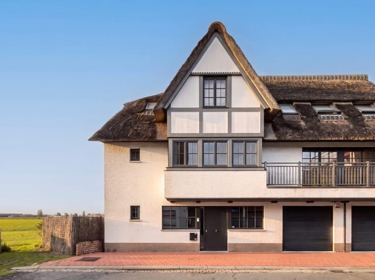 Hedendaagse woning met prachtige vergezichten over de pol...