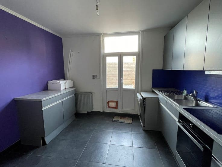 Mixed-use property with commercial space and residence in...