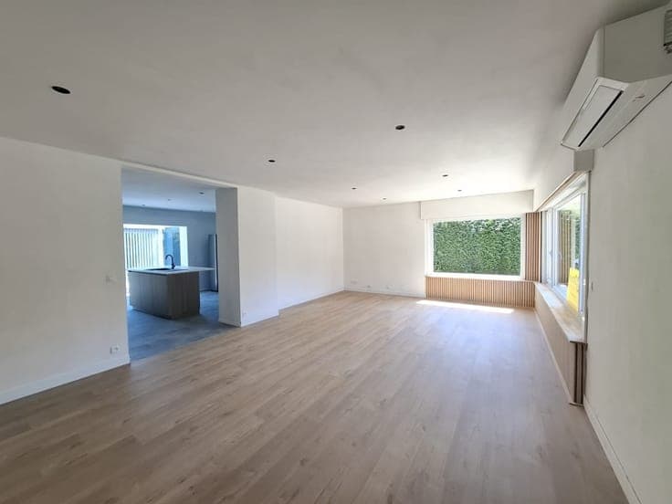 Instapklare, volledig gerenoveerde bungalow met 3 slaapka...